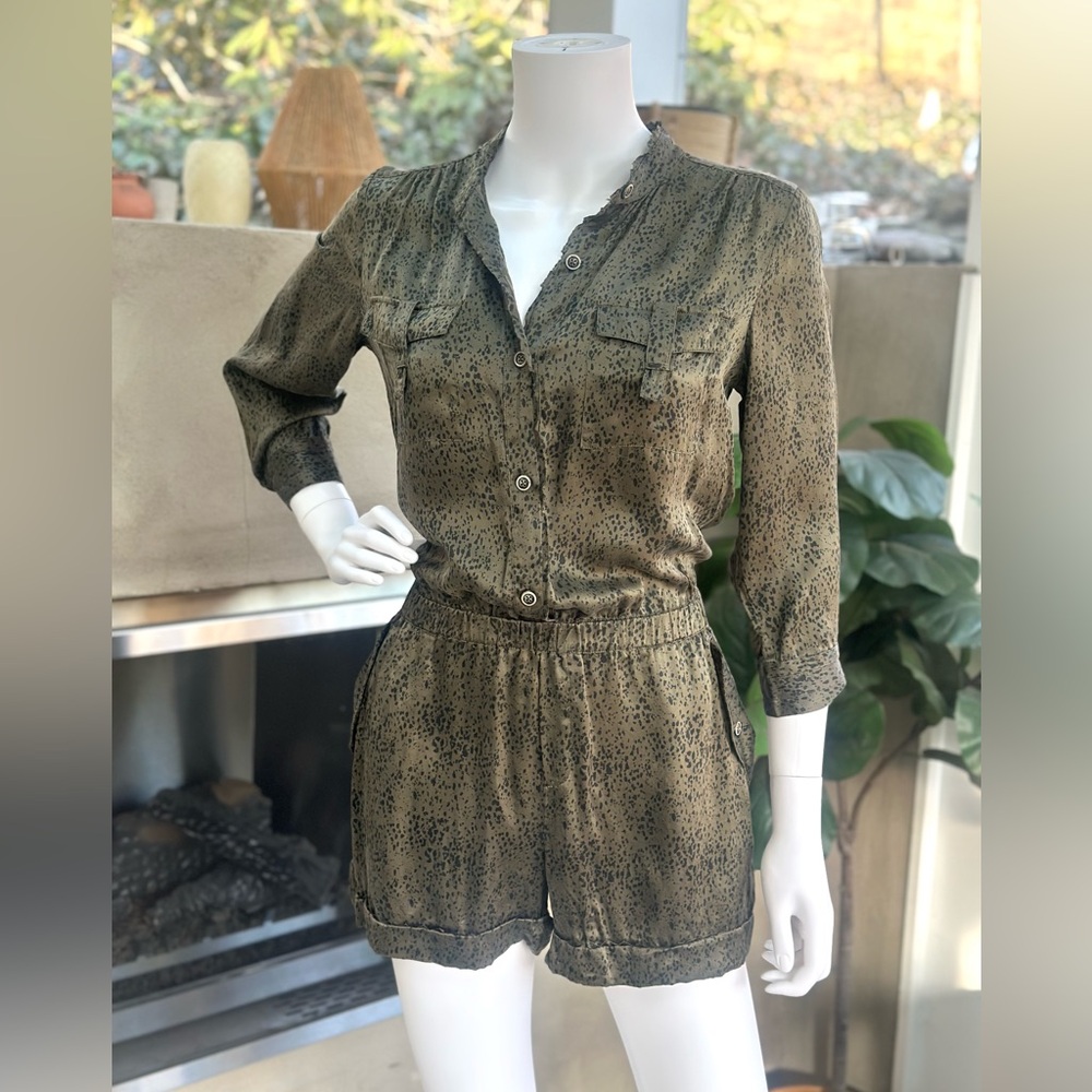 Charlotte Ronson 100% Silk Animal Print Romper Size 2